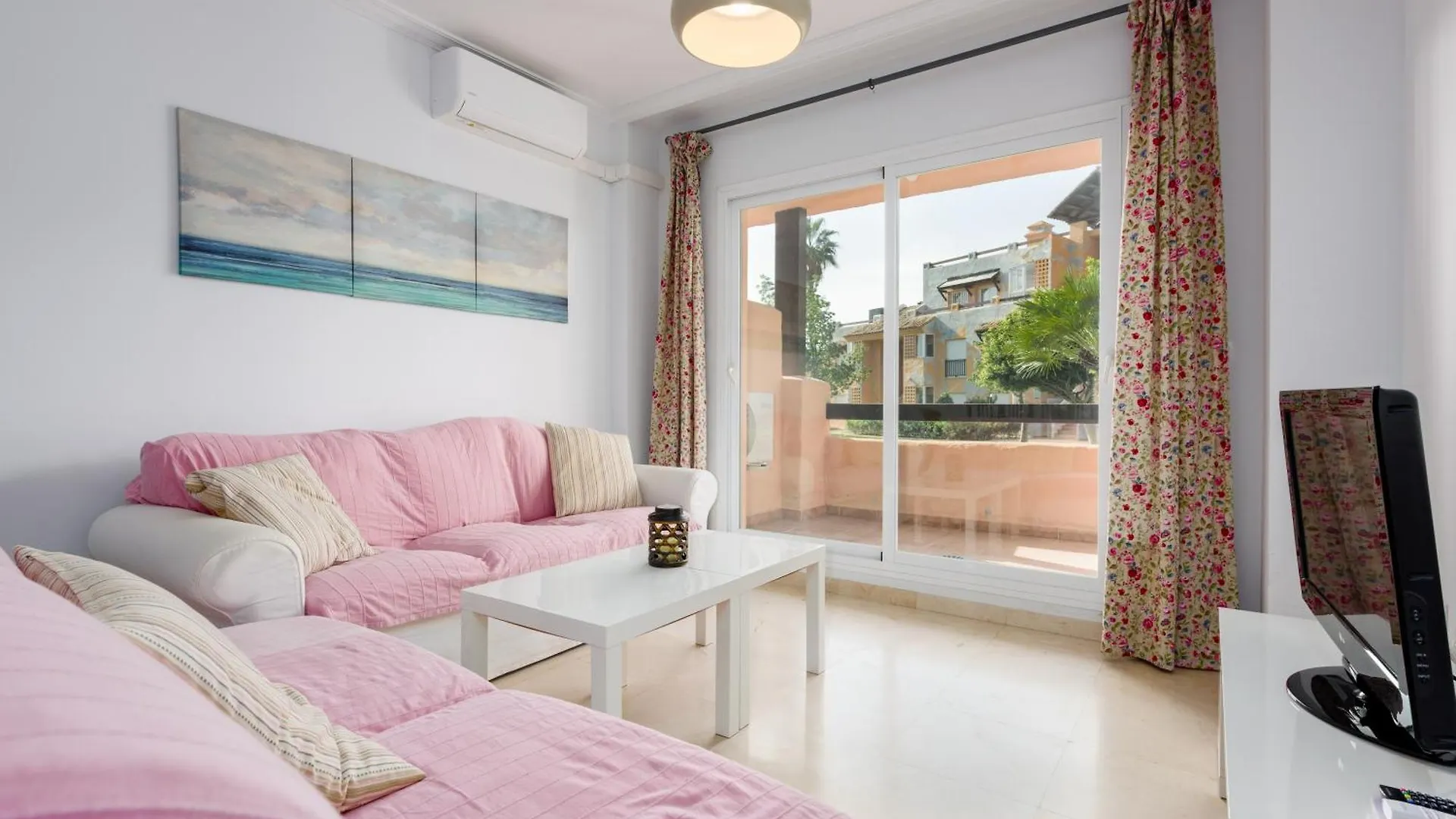 Casares Del Sol Apartment 0*,  Spain