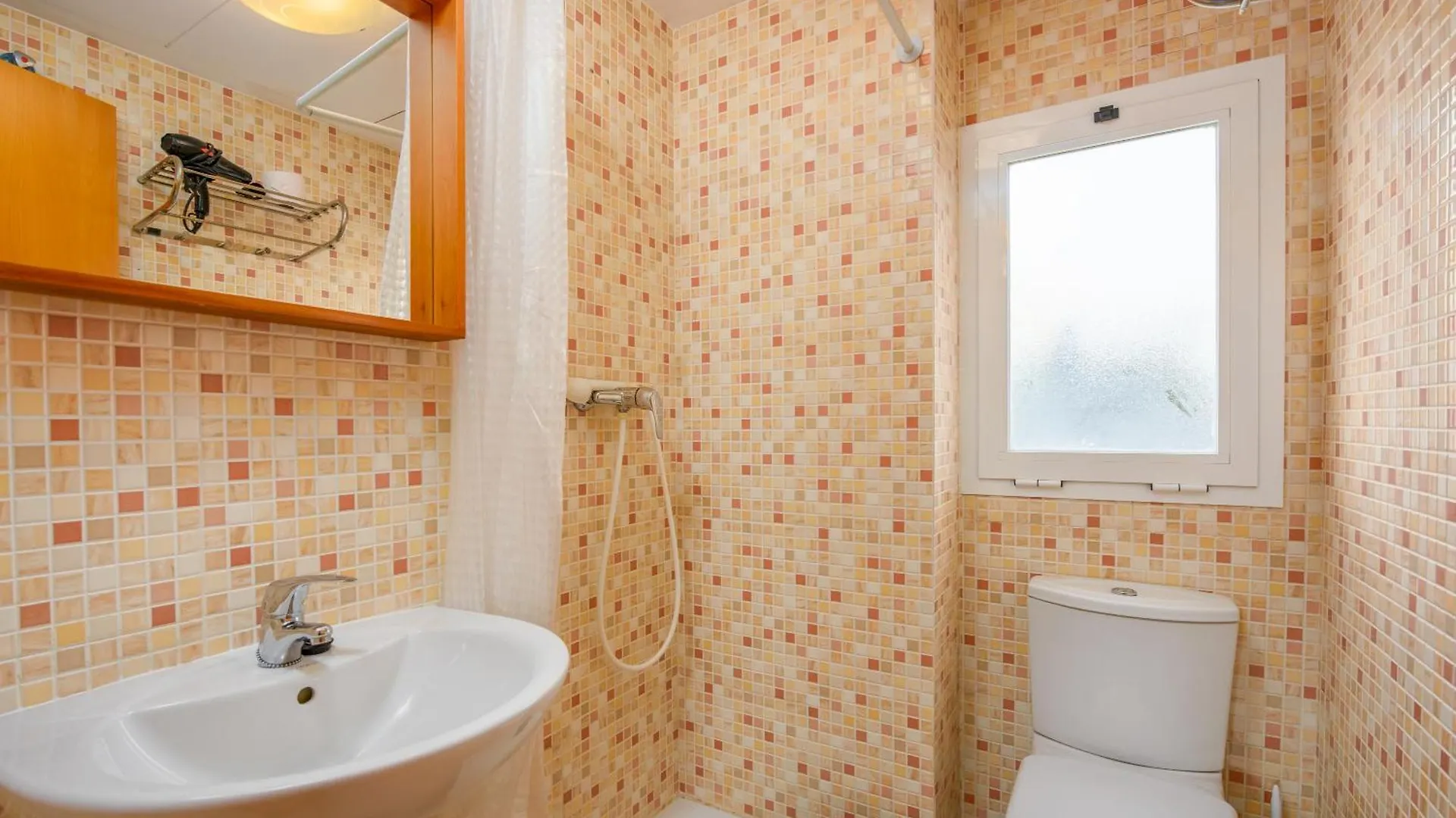 Casares Del Sol Apartment