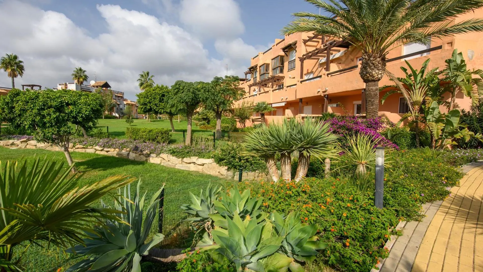 Casares Del Sol Appartement
