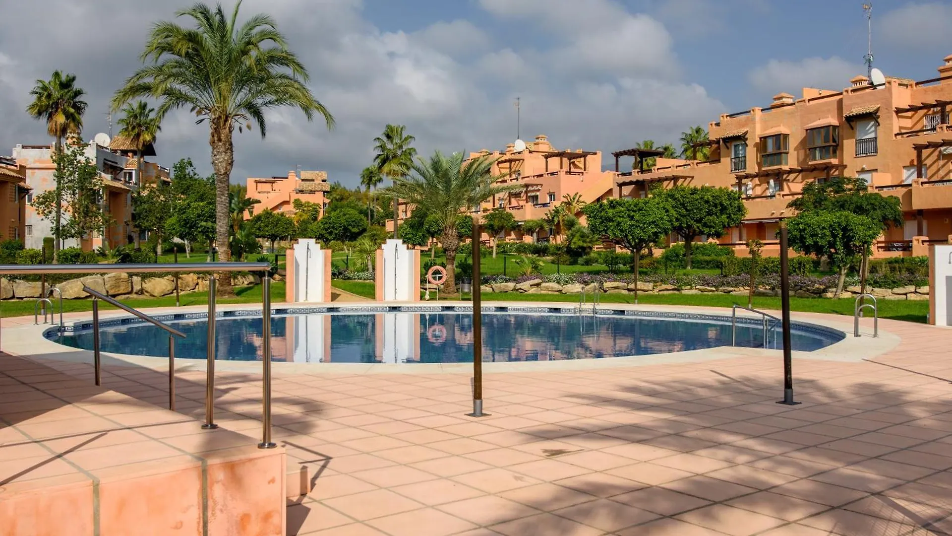 Casares Del Sol Appartement