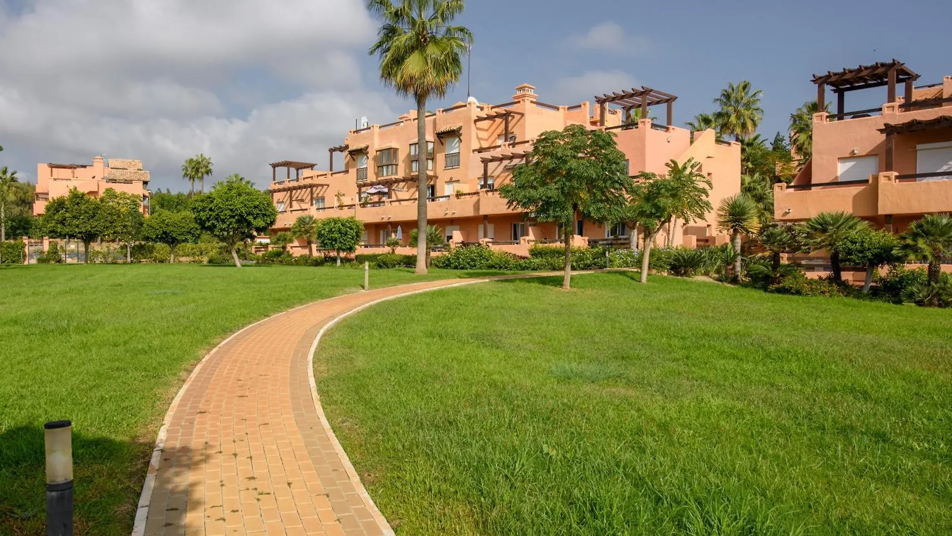 Casares Del Sol Appartement Spanje