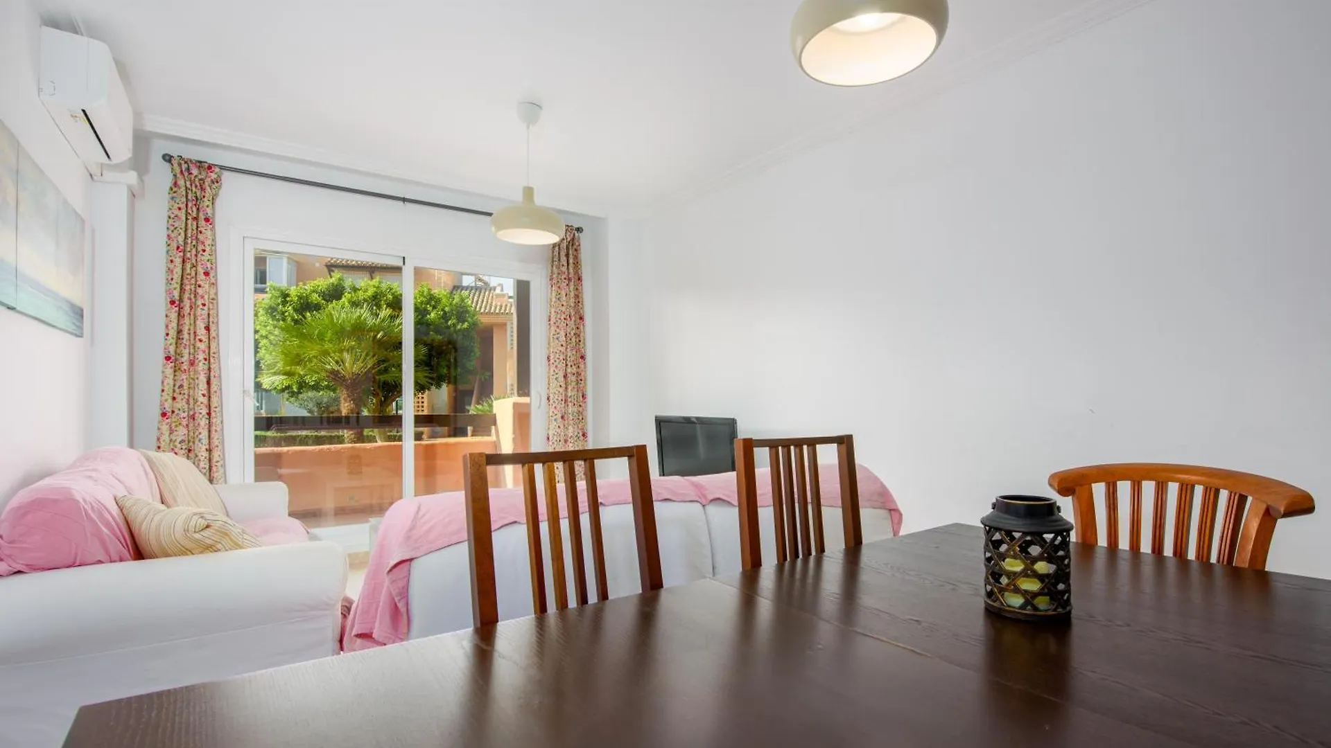 Casares Del Sol Apartment Spain